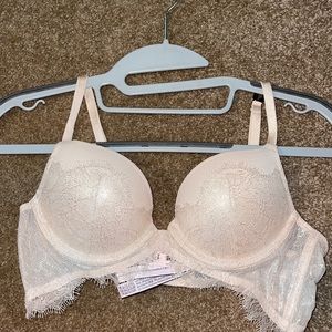 Blush Pink Victoria’s Secret bar